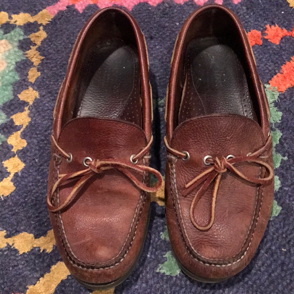 Bass Leather Boat Shoes w/ leather laces. Sz. 7.5